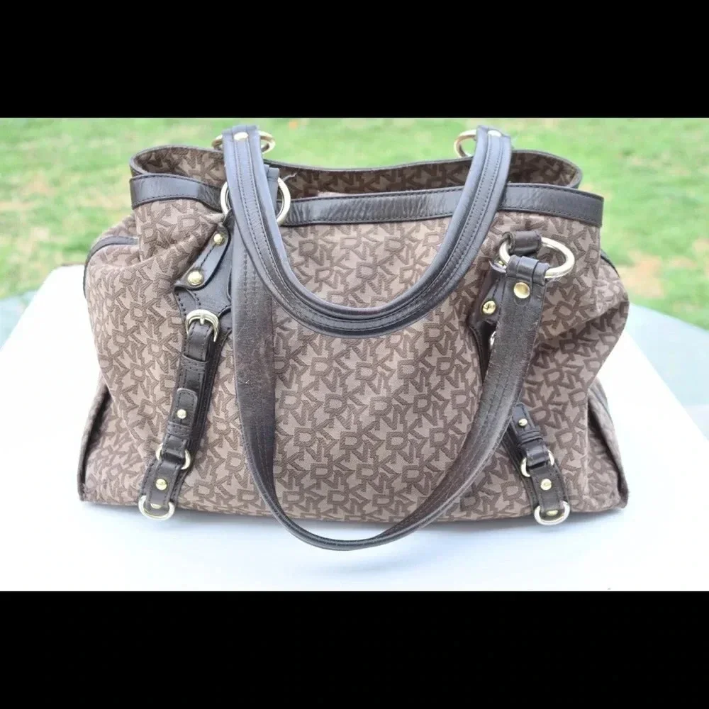 DKNY logo tote bag